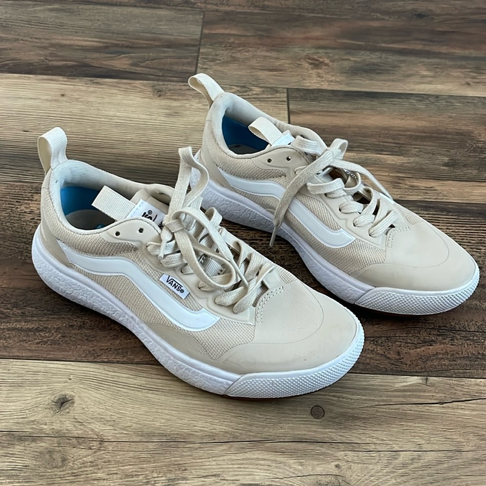 Vans UltraRange EXO Shoe
